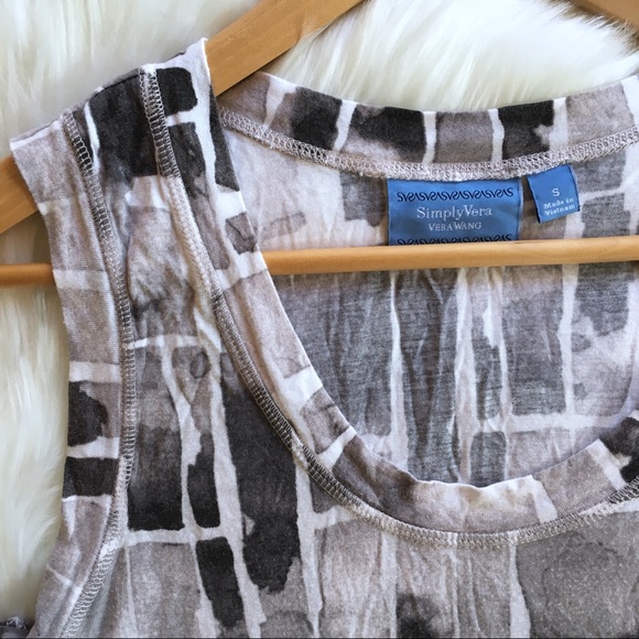 VERA WANG | Colorblock Watercolor Sleeveless Tank - Picture 3 of 4